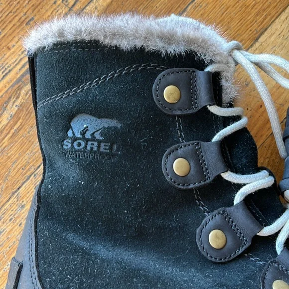 Women’s Sorel Boots - Picture 3 of 6